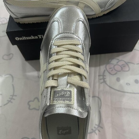 Onitsuka Tiger Beige And Silver Trim Sneakers - Picture 2 of 6